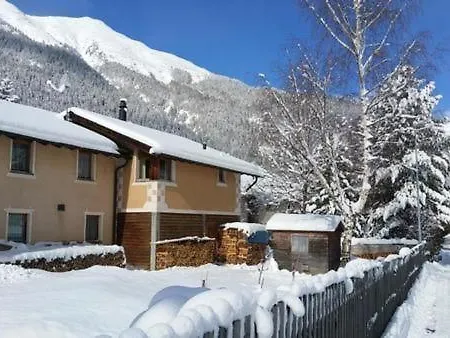 Apartment Chasa Suldanella