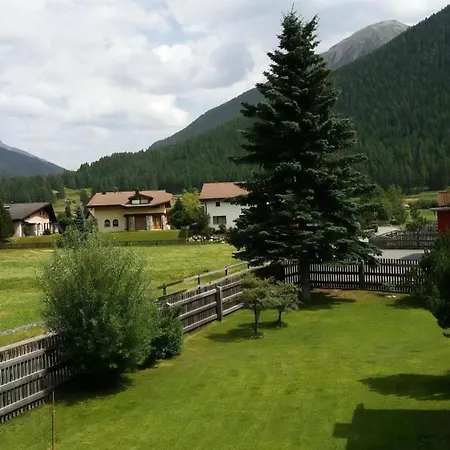 Chasa Suldanella Apartment